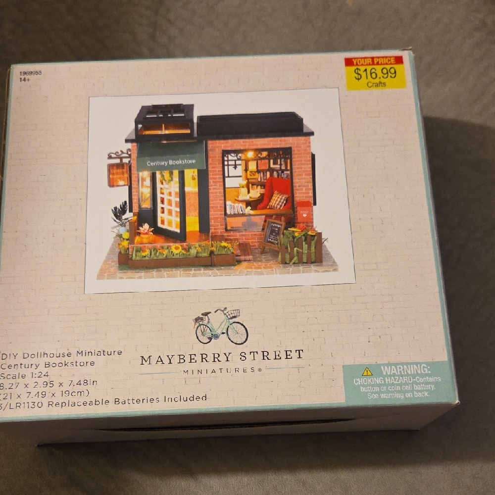 Mayberry Street Miniatures Bookstore Kit